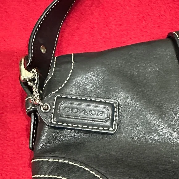 Coach Black Leather Shoulder Bag with Stitching - Picture 3 of 12